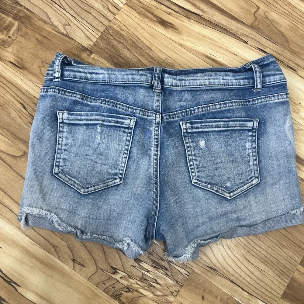 Wax‎ Jean Collection Women's Blue Jean Shorts Size M Distressed